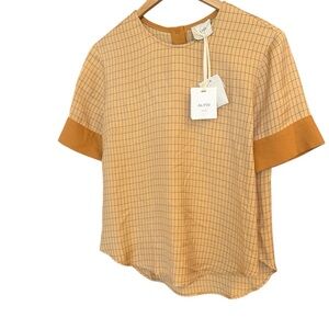 ALYSI NWT size 42 (6 US see measur) Women's Checkered Blouse with lovely buttons